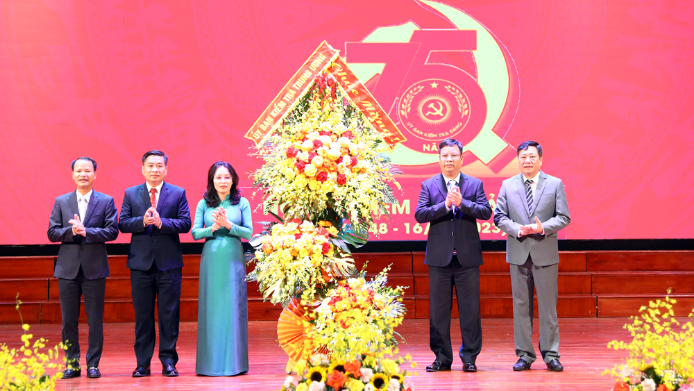 Ủy ban Kiểm tra Tỉnh ủy Bắc Giang kỷ niệm 75 năm Ngày truyền thống và đón nhận Huân chương Độc...