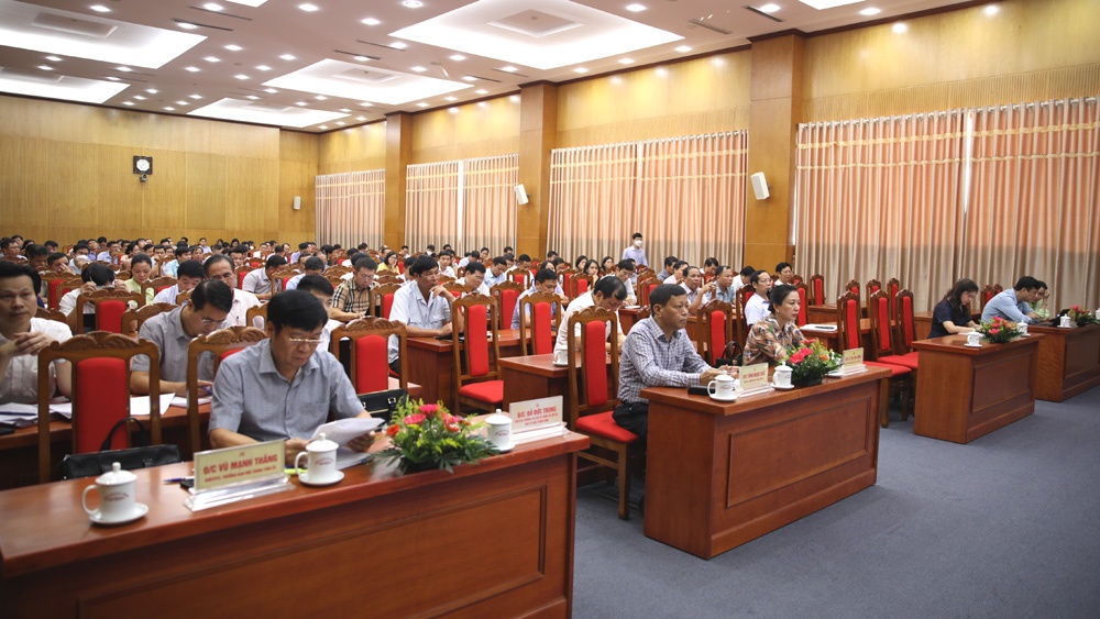 Bắc Giang: Ban Thường vụ Tỉnh ủy Ban hành kế hoạch chuyên đề về rà soát, thẩm định tiêu chuẩn...