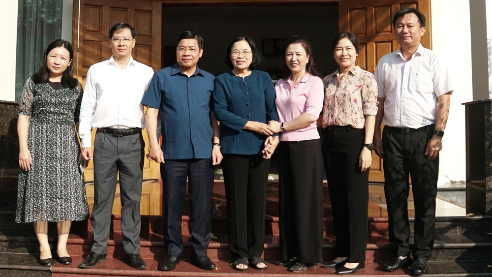 Đoàn công tác tỉnh Bắc Giang thăm, chúc Tết các đồng chí nguyên Bí thư Tỉnh ủy Tây Ninh