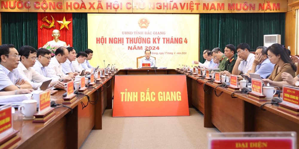Phó Chủ tịch Thường trực UBND tỉnh Mai Sơn chỉ đạo: Rà roát, tập trung thực hiện tốt các nhiệm vụ...